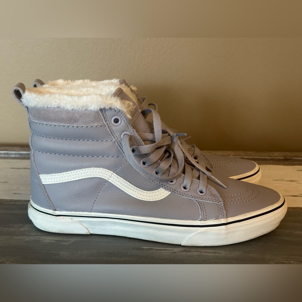 Vans Unisex Sk8-Hi MTE Grey Ice Leather Sneaker Size 9.5M/11W